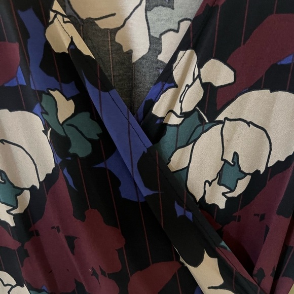 SABIE small Dress Faux Wrap Muted Purple Blue Gray Green Floral Jersey A Line - Picture 3 of 10